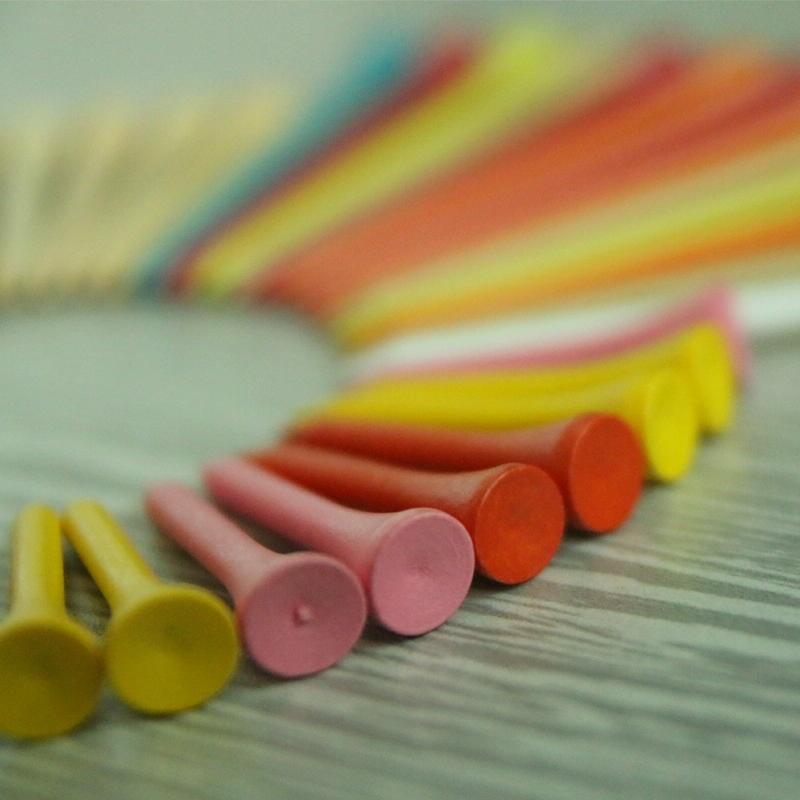 40 Wooden Golf Tees with Ball Holder - 83Mm